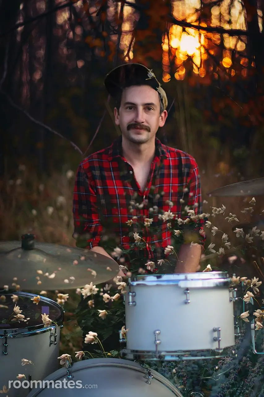 Profile photo 9 of 9