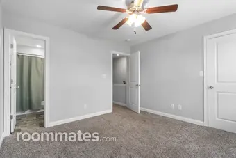 Room for rent in Clarksville, TN $800, townhouse