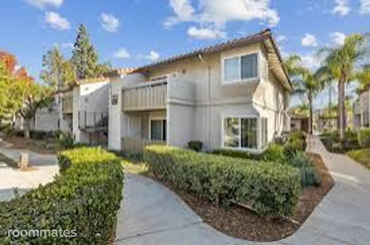 Profile photo 1 of 4