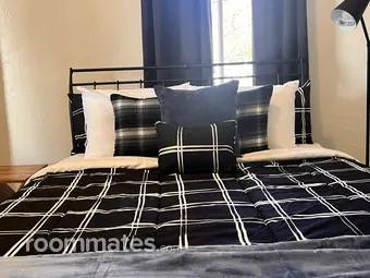 Room for rent in Birmingham, AL $850, house