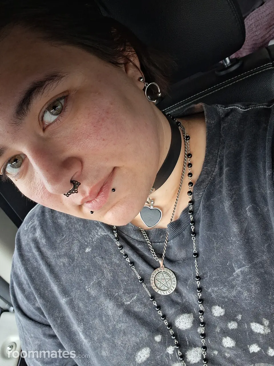 Profile photo 1 of 4