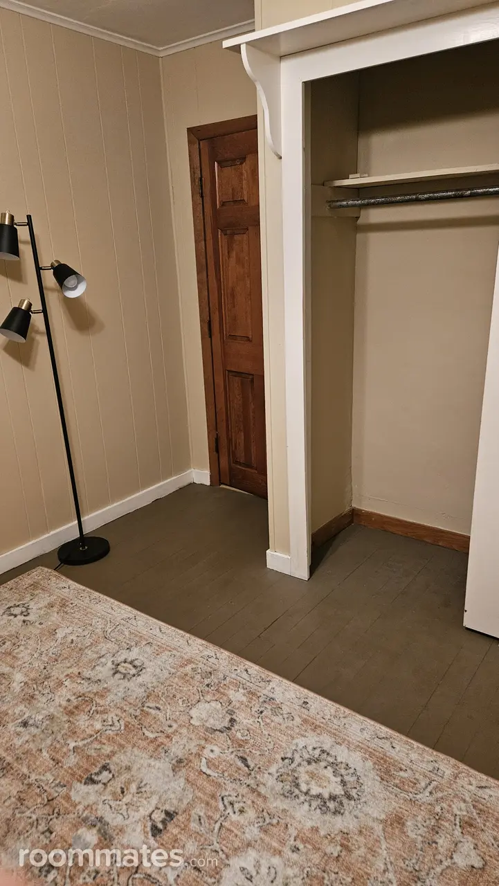 Profile photo 4 of 9