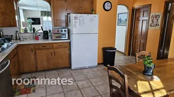 Room for rent in Springvale, ME $800, house