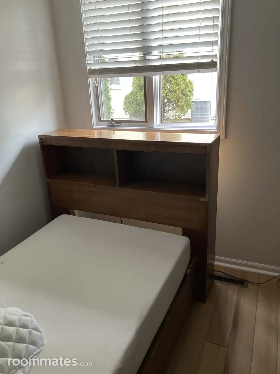 Profile photo 1 of 4