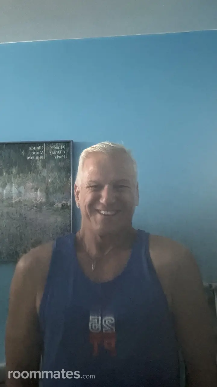 Profile photo 6 of 13