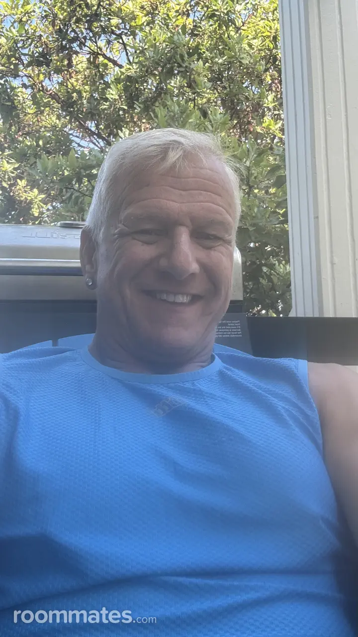 Profile photo 10 of 13