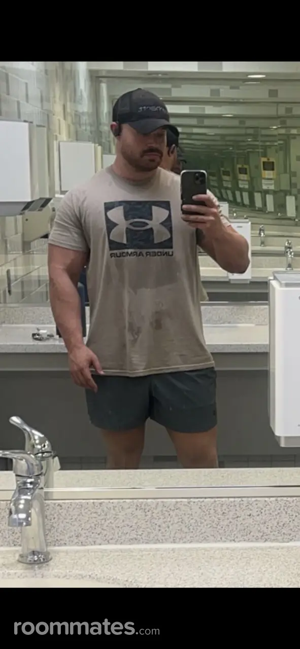 Profile photo 6 of 8