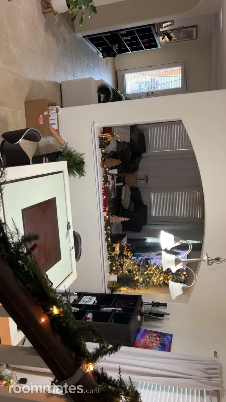 Profile photo 4 of 6