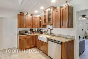 Room for rent in Palm Bay, FL $950, house