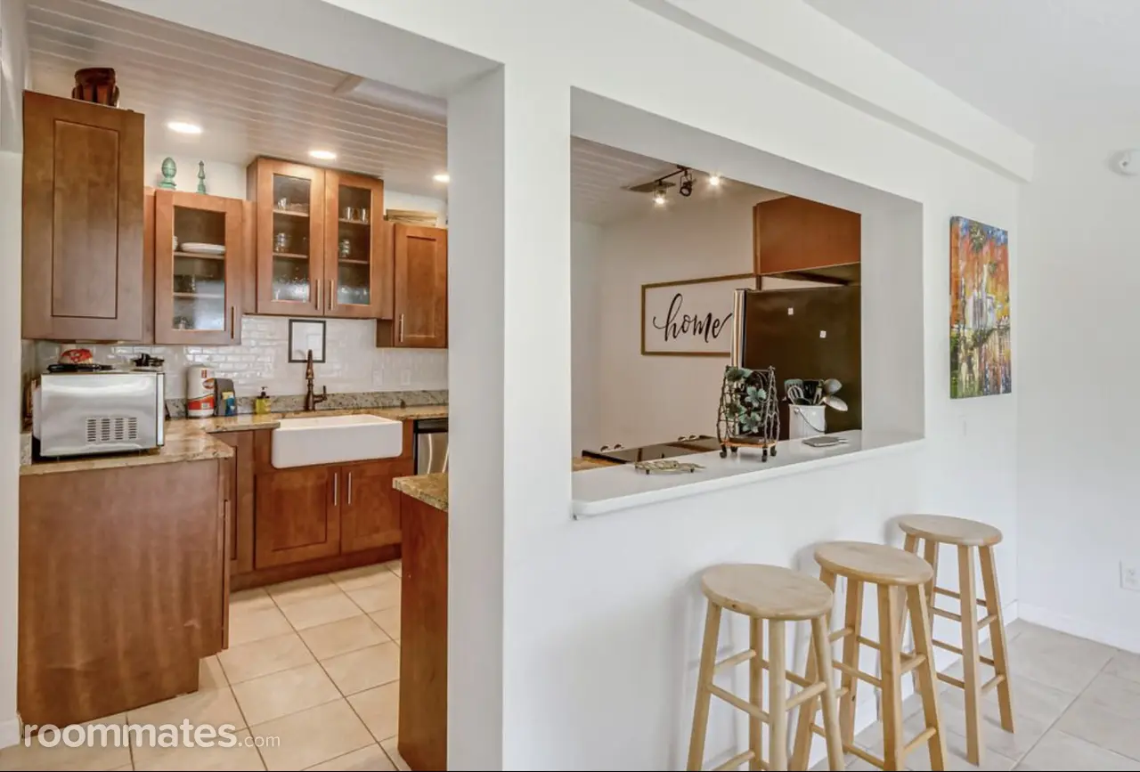 Profile photo 6 of 8