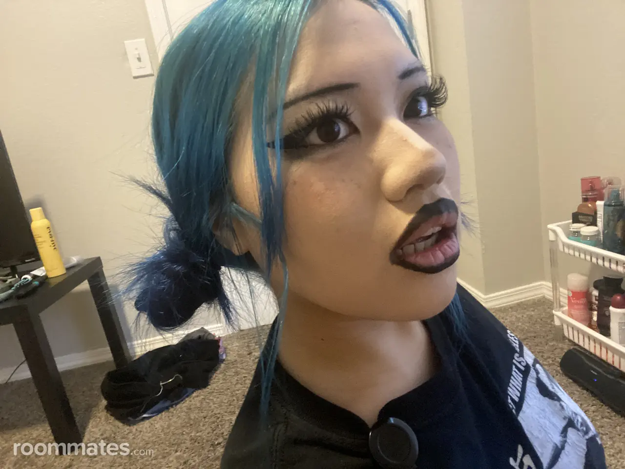 Profile photo 3 of 4