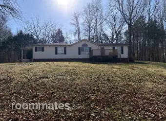 Room for rent in Denver NC $800, house