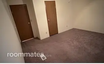 Room for rent in Denver NC $800, house