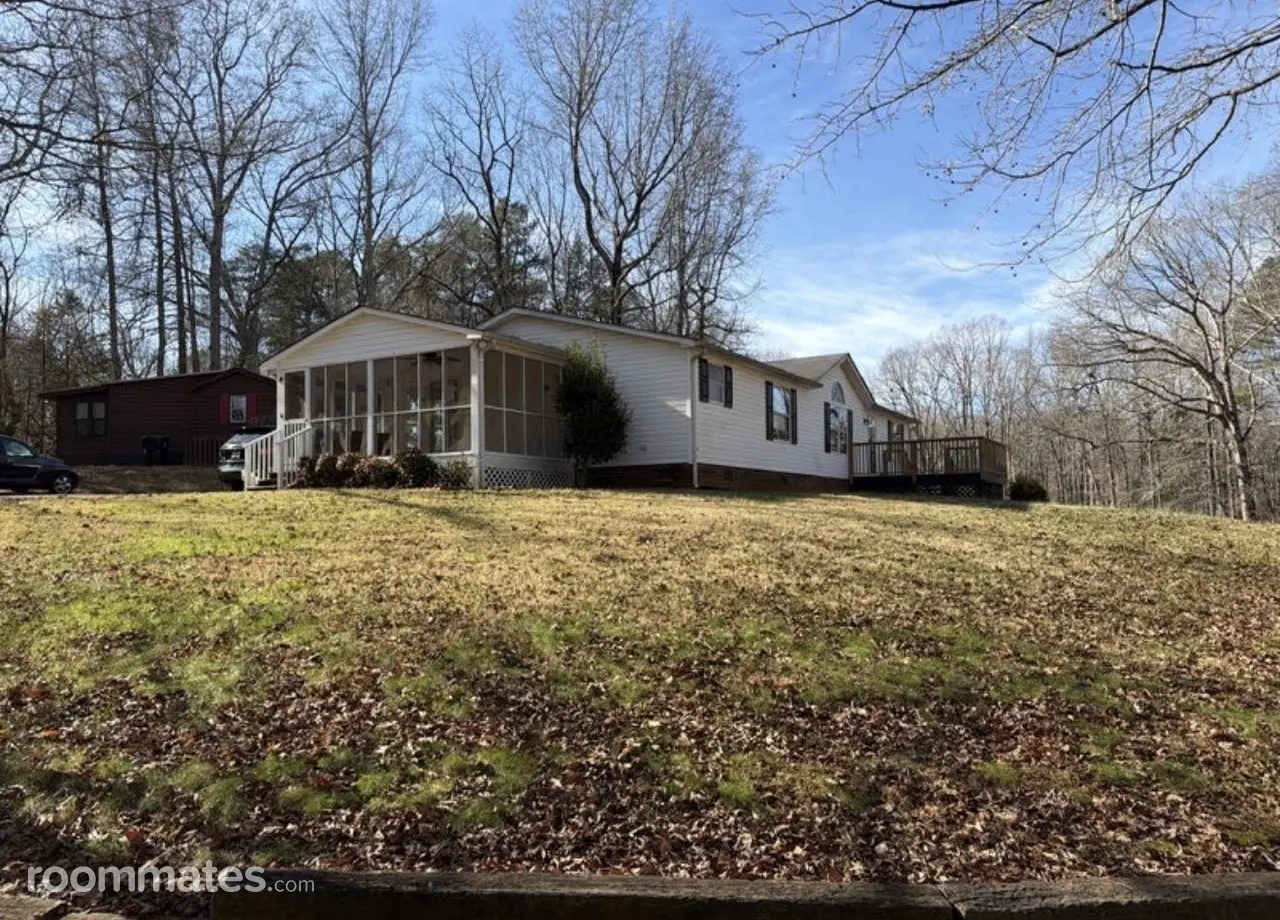 Profile photo 3 of 8