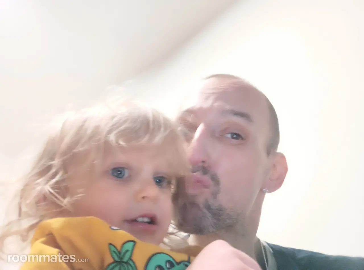 Profile photo 11 of 12