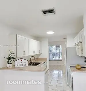 Room for rent in Pembroke Pines, FL $1500, townhouse