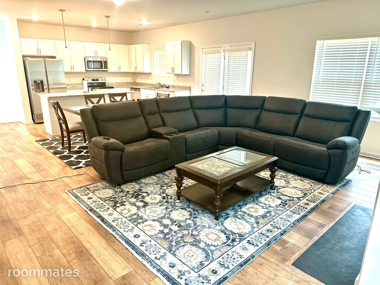 Profile photo 1 of 1