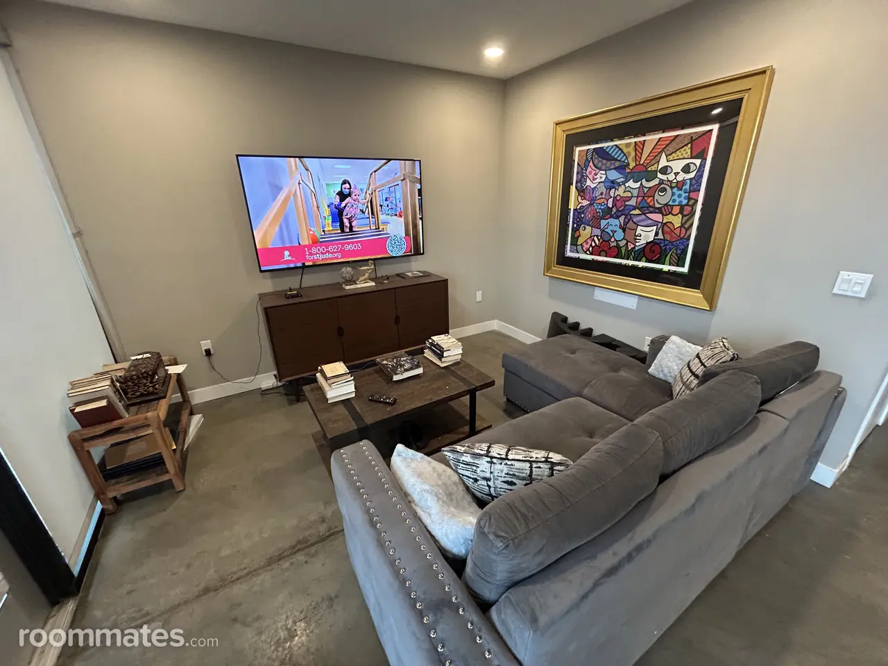 Profile photo 8 of 10