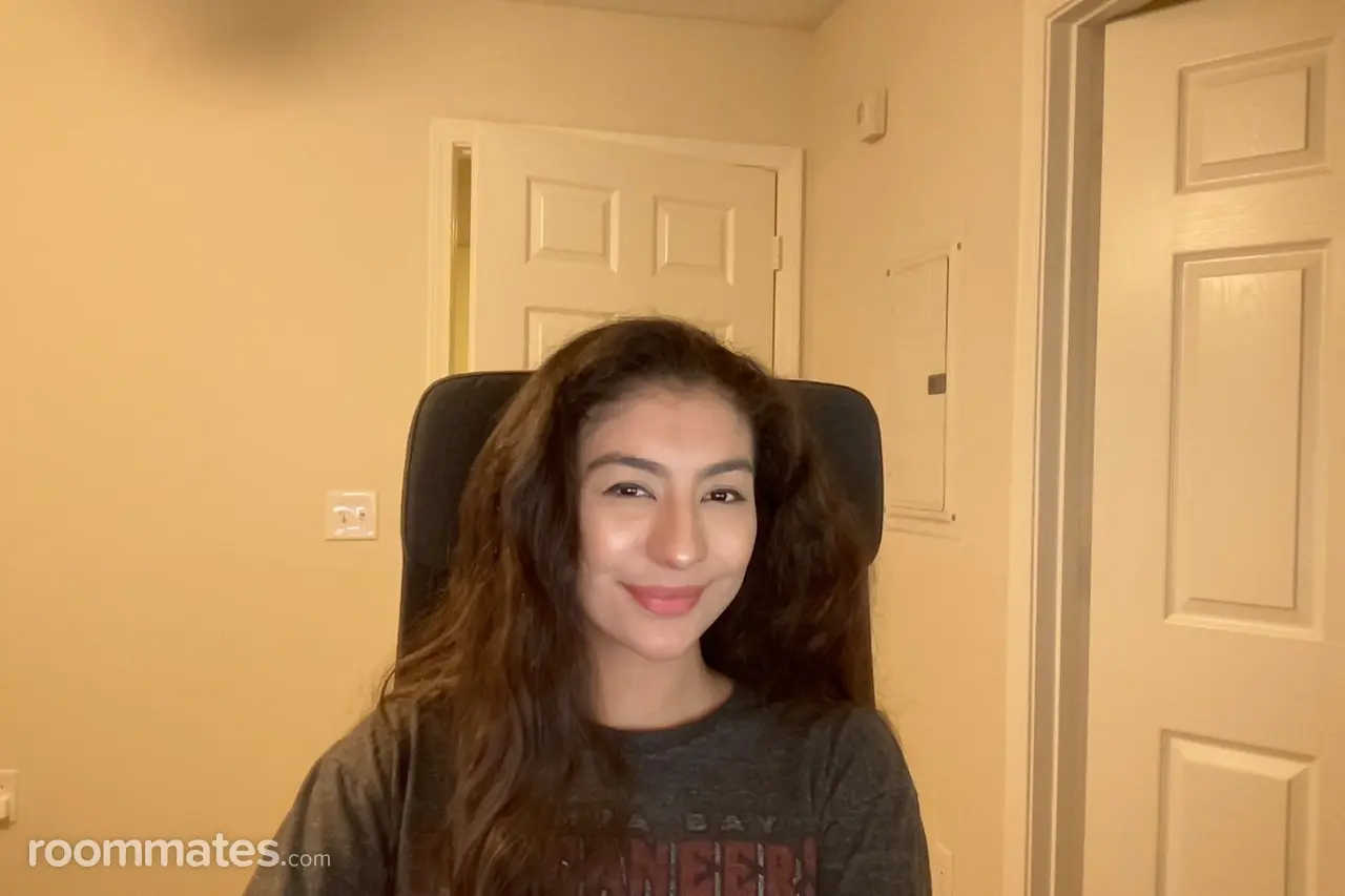 Profile photo 4 of 4