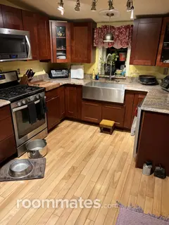 Room for rent in Burlington NJ $0, townhouse