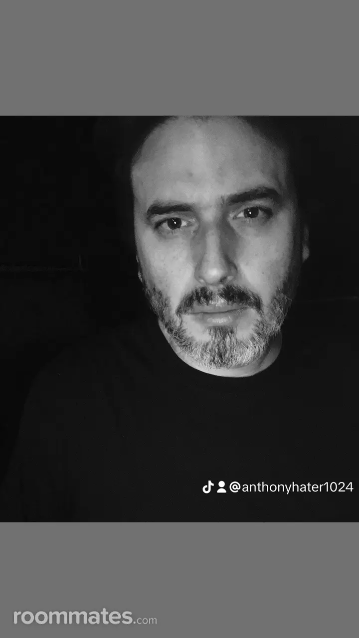 Profile photo 11 of 11