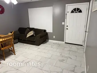 Room for rent in Panama City FL $700, house