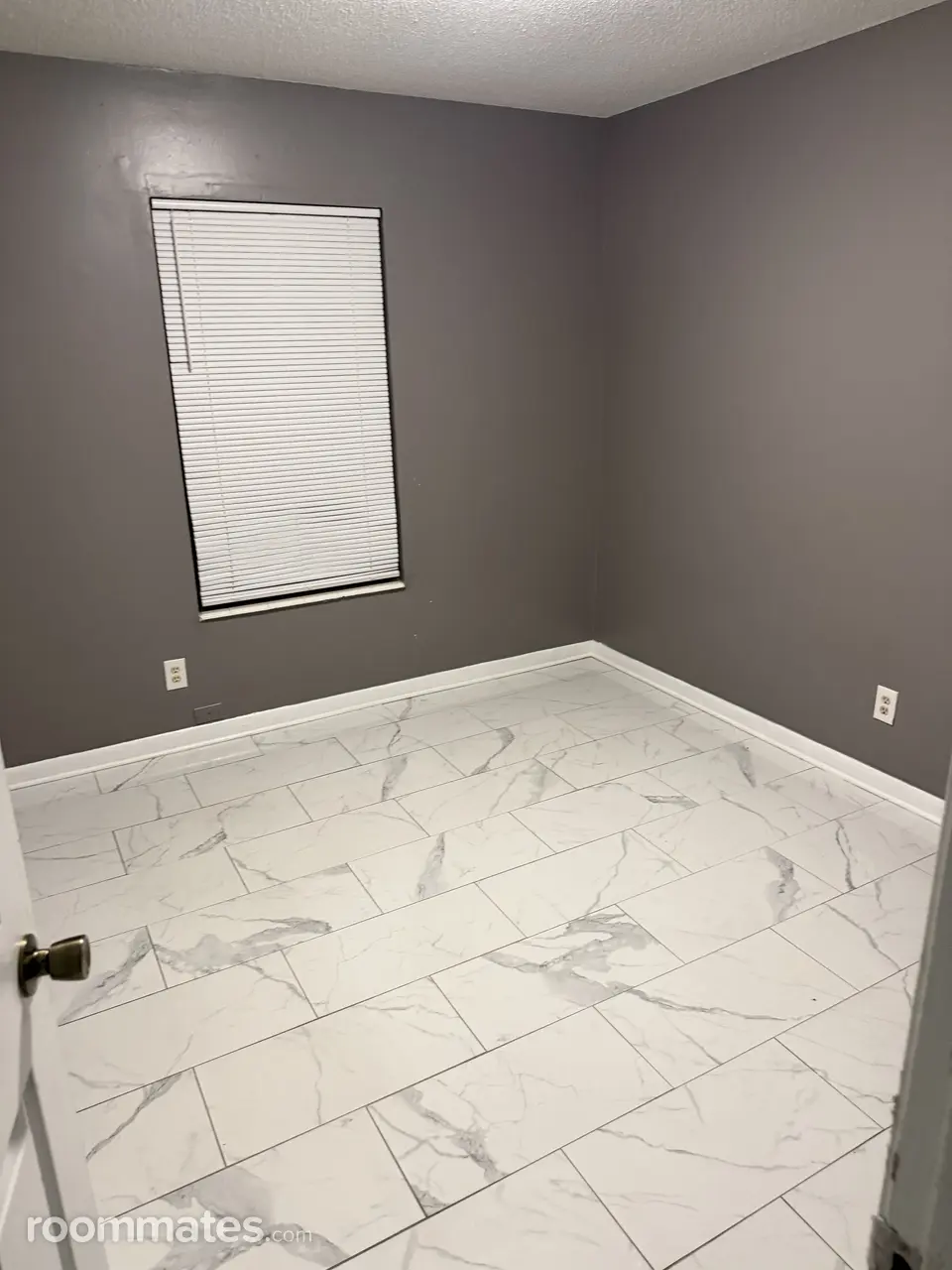 Profile photo 3 of 10