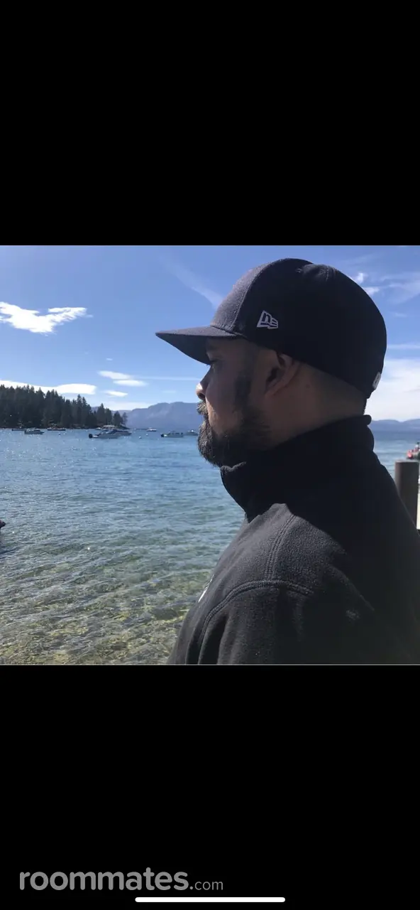 Profile photo 1 of 1