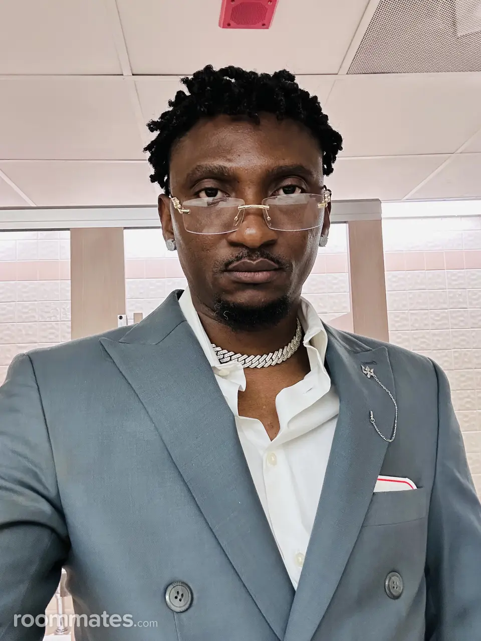 Profile photo 10 of 10