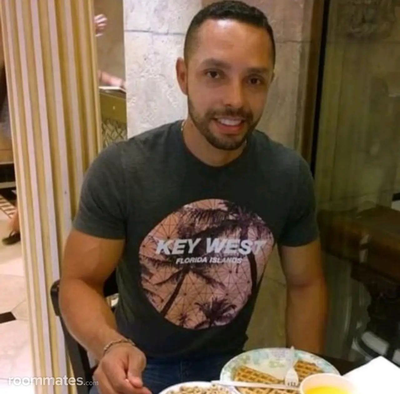 Profile photo 1 of 1