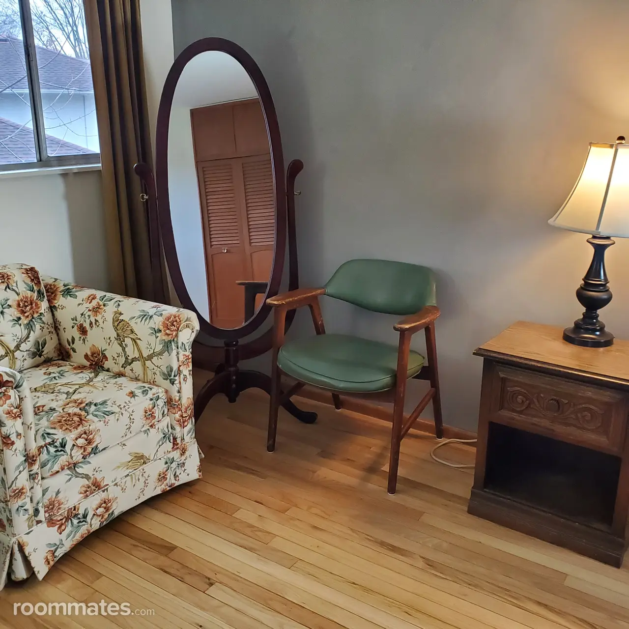 Profile photo 7 of 8