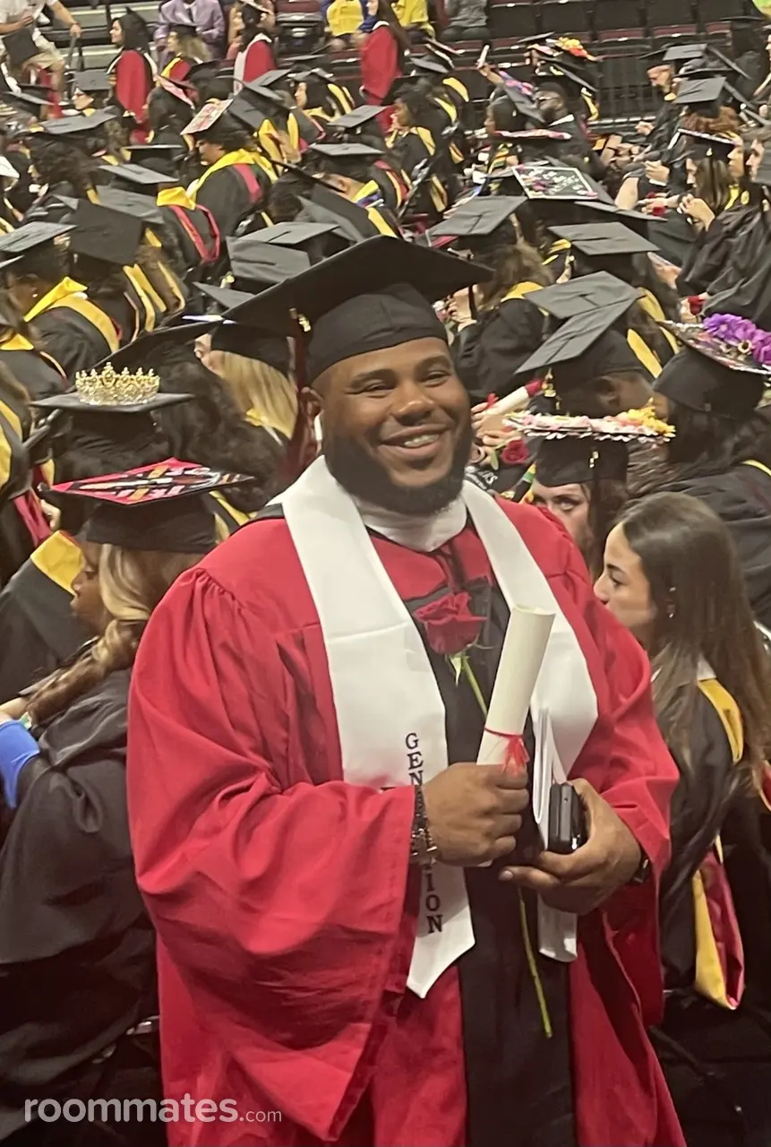 Profile photo 2 of 4