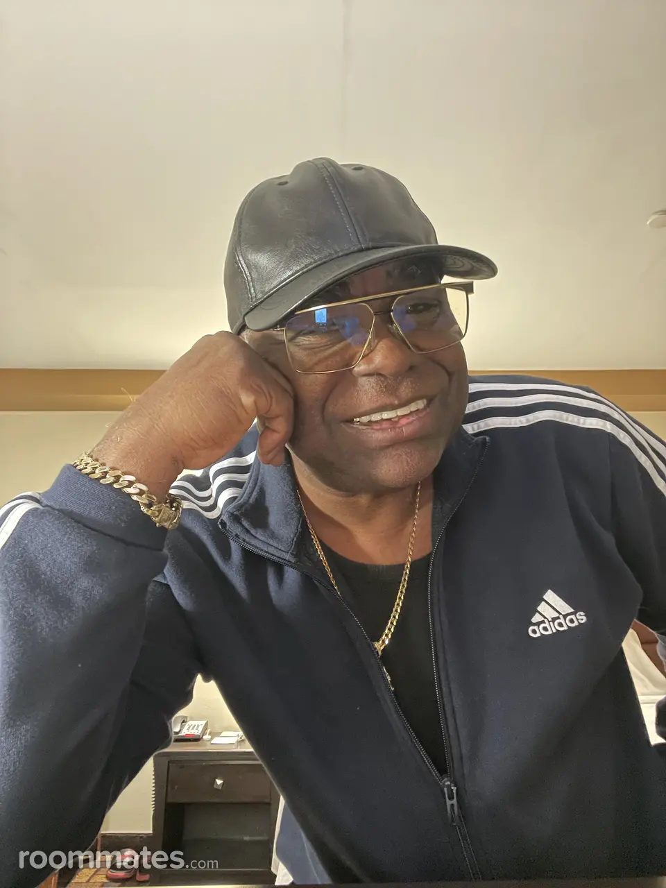 Profile photo 1 of 1