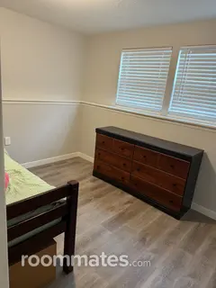 Room for rent in Clinton, UT $750, house