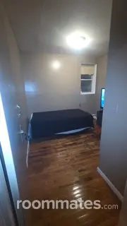 Room for rent in New York, NY $900, house
