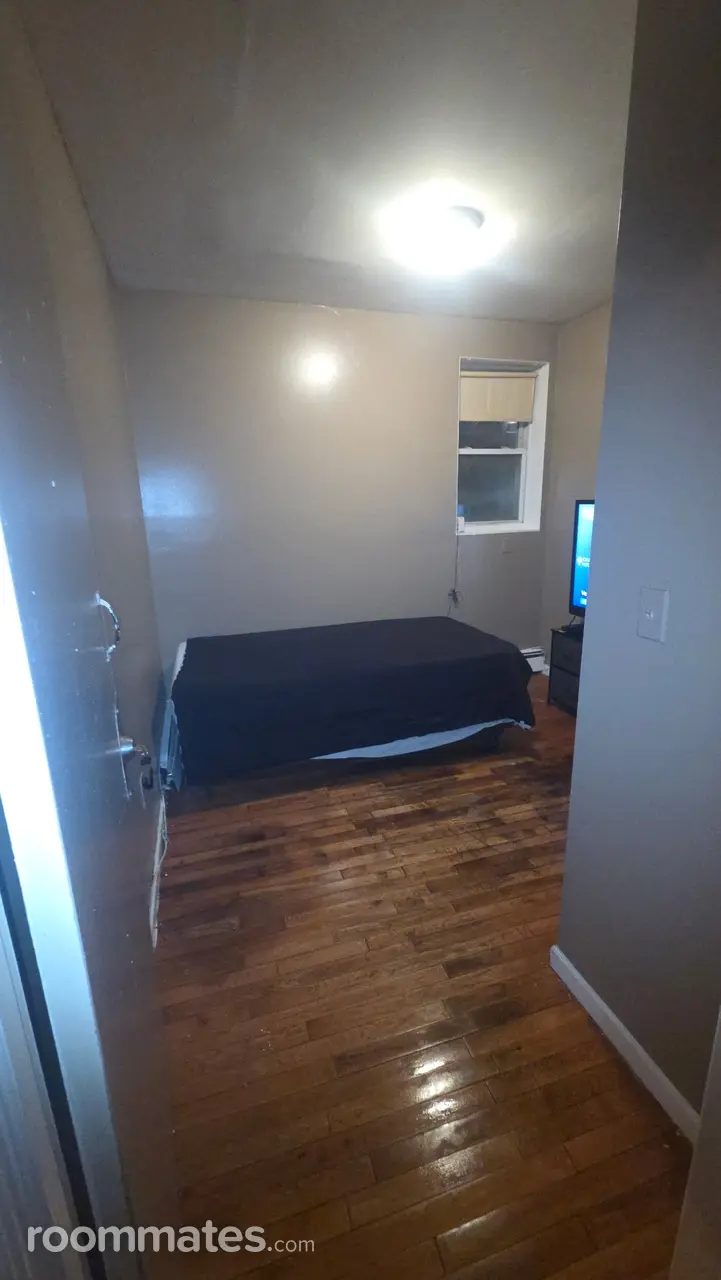 Profile photo 4 of 5