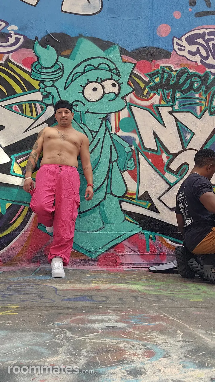 Profile photo 6 of 7