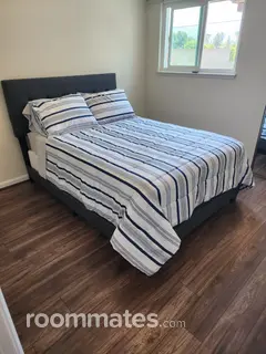 Room for rent in Corona, CA $800, house