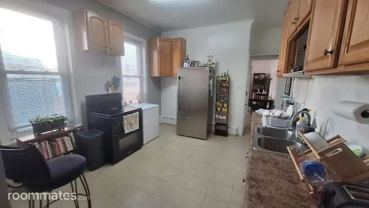 Profile photo 3 of 11