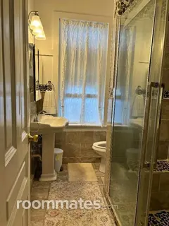 Room for rent in Reading, PA $675, townhouse