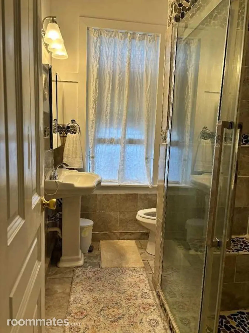 Profile photo 5 of 11