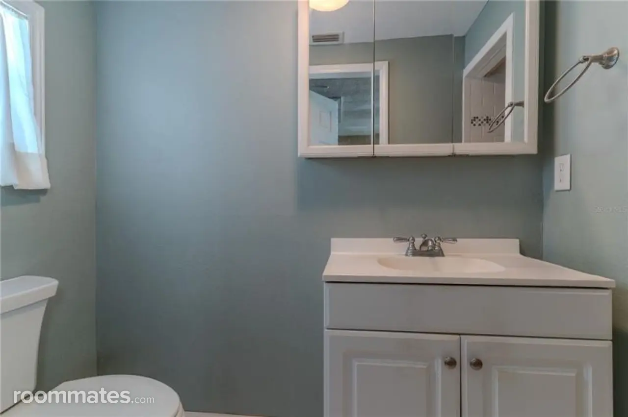 Profile photo 5 of 10