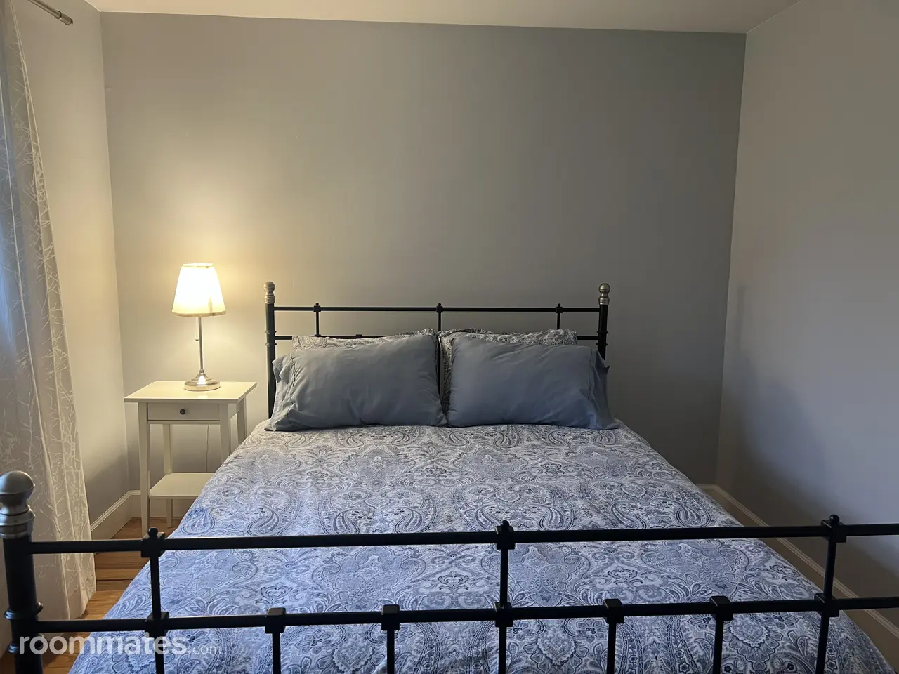 Profile photo 1 of 4