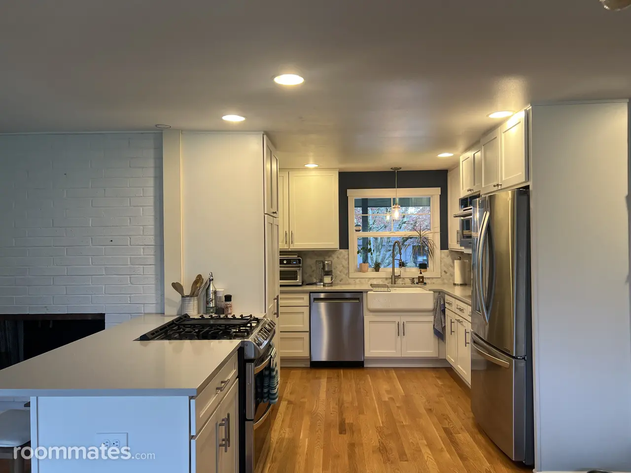 Profile photo 2 of 4