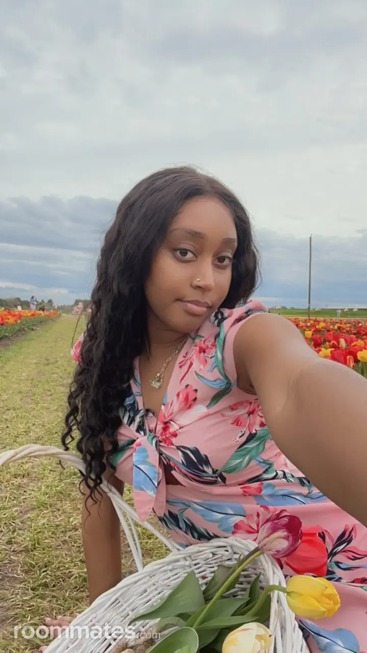 Profile photo 1 of 1