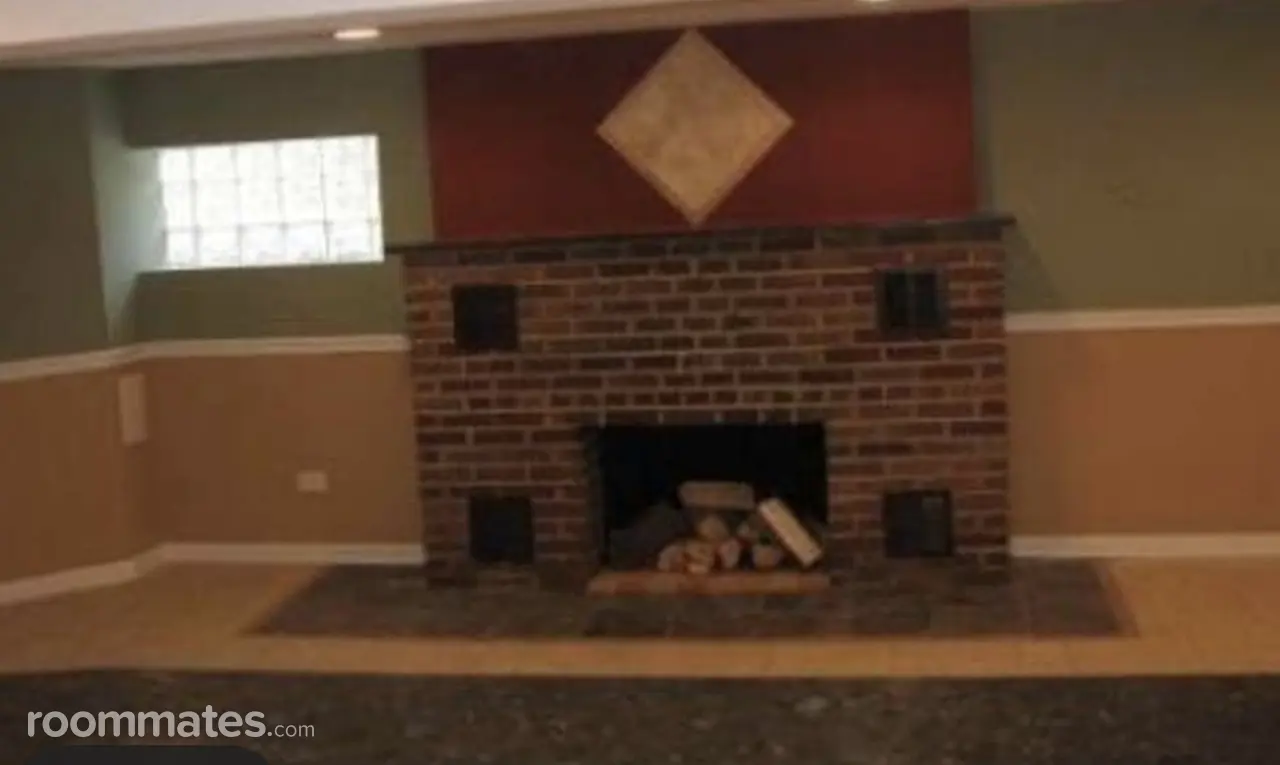 Profile photo 4 of 16