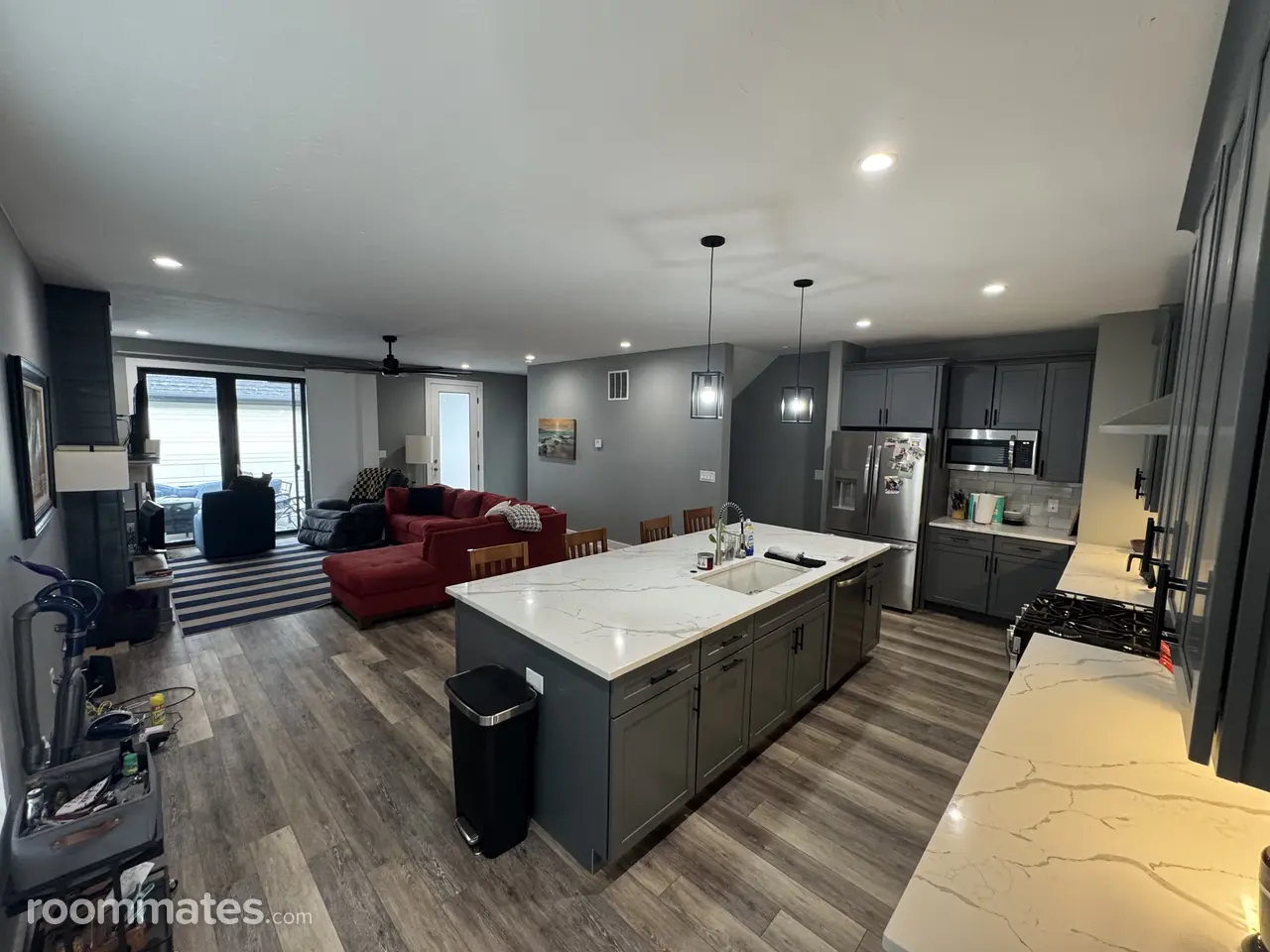 Profile photo 2 of 11