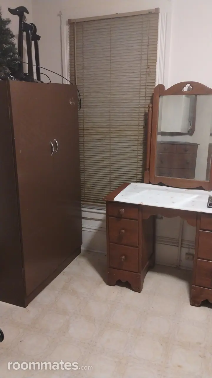 Profile photo 4 of 5