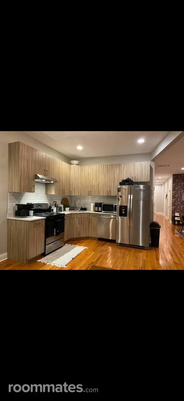 Profile photo 5 of 9