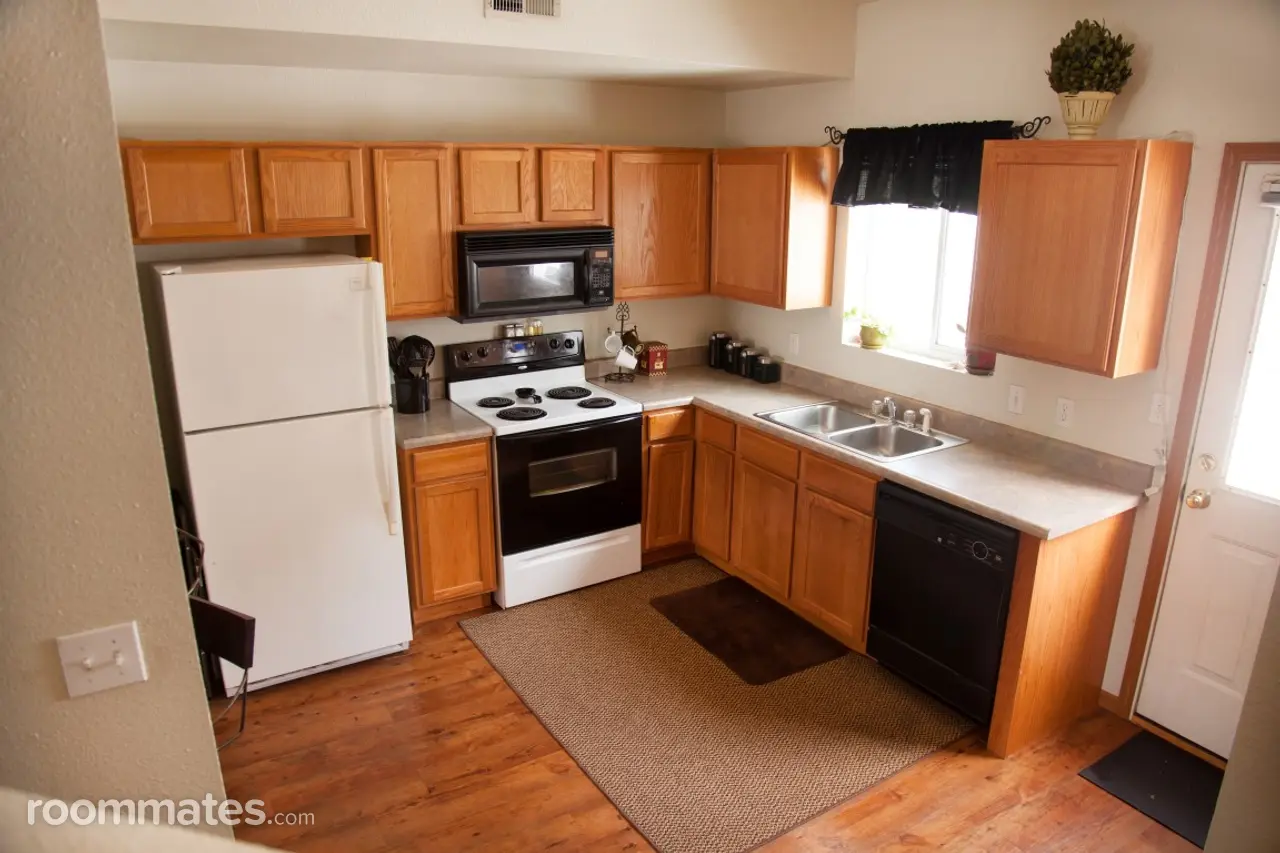 Profile photo 4 of 8